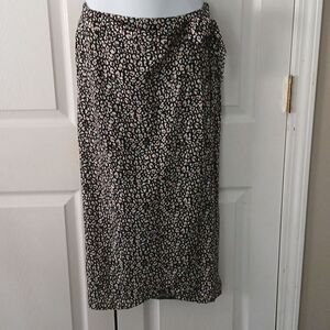 Maurices  black white pink blue print wrap skirt business casual casual   Sz XS